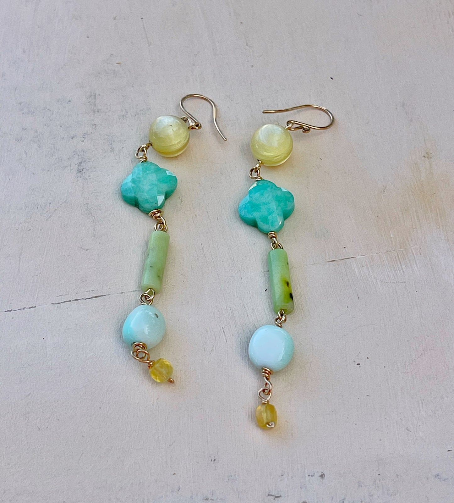 עגילים שירת מים וזהב