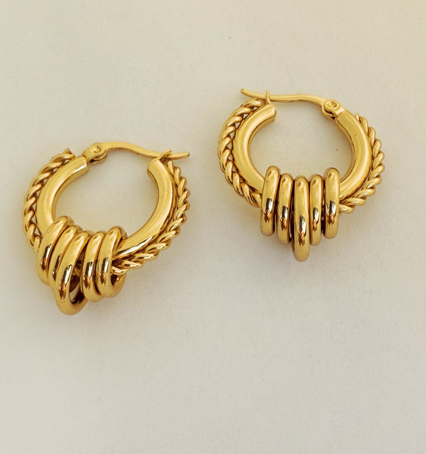 עגילי אלומות