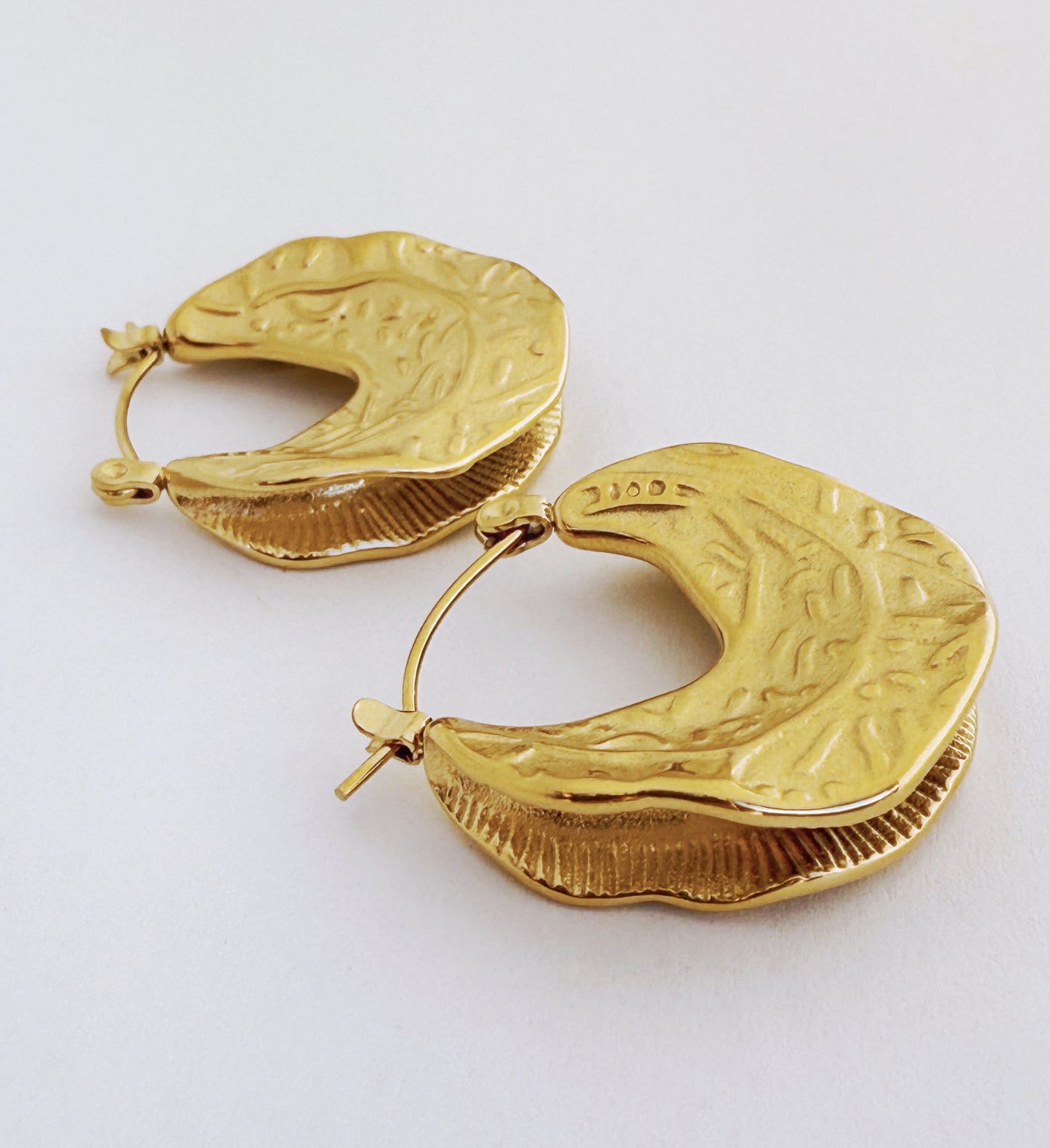 עגילי זהב עתיק