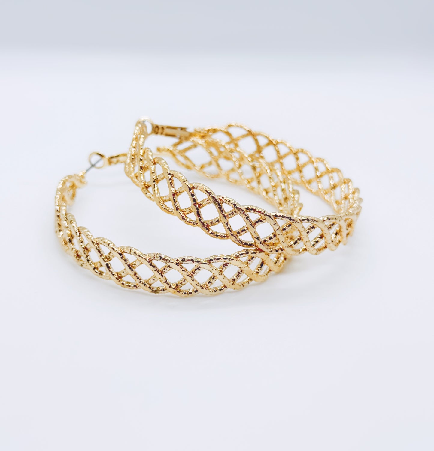 עגילי אורגת