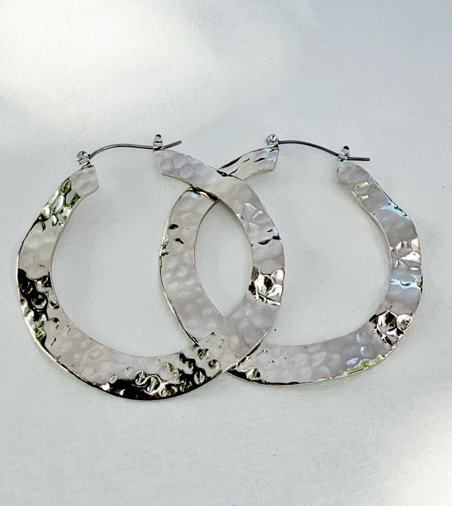 עגילי רחבים