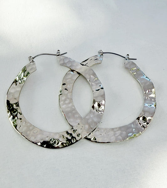 עגילי רחבים