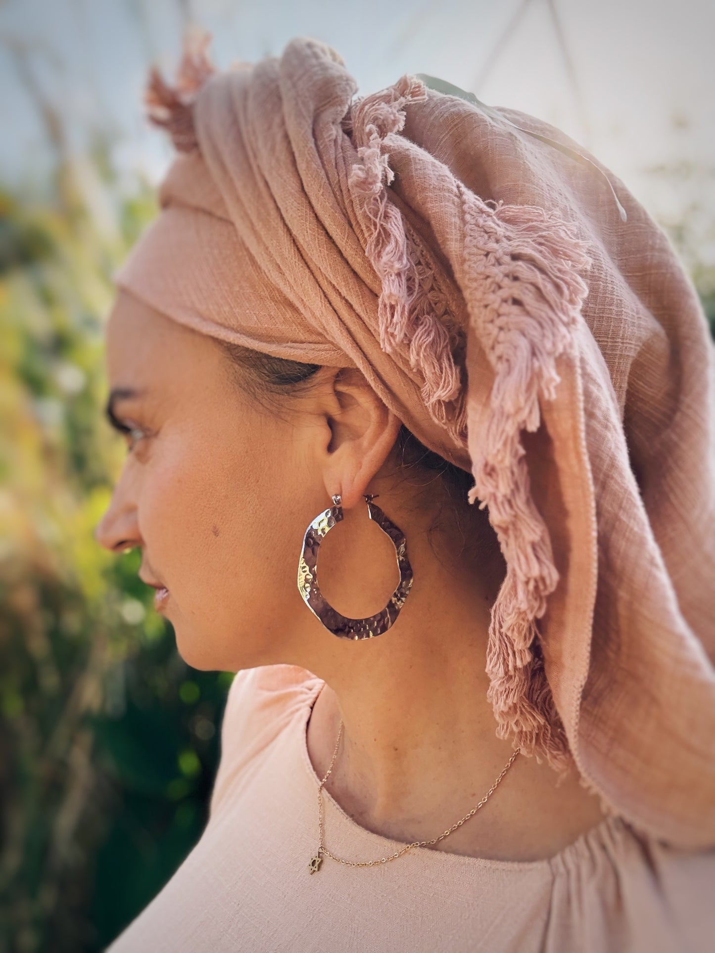 עגילי רחבים