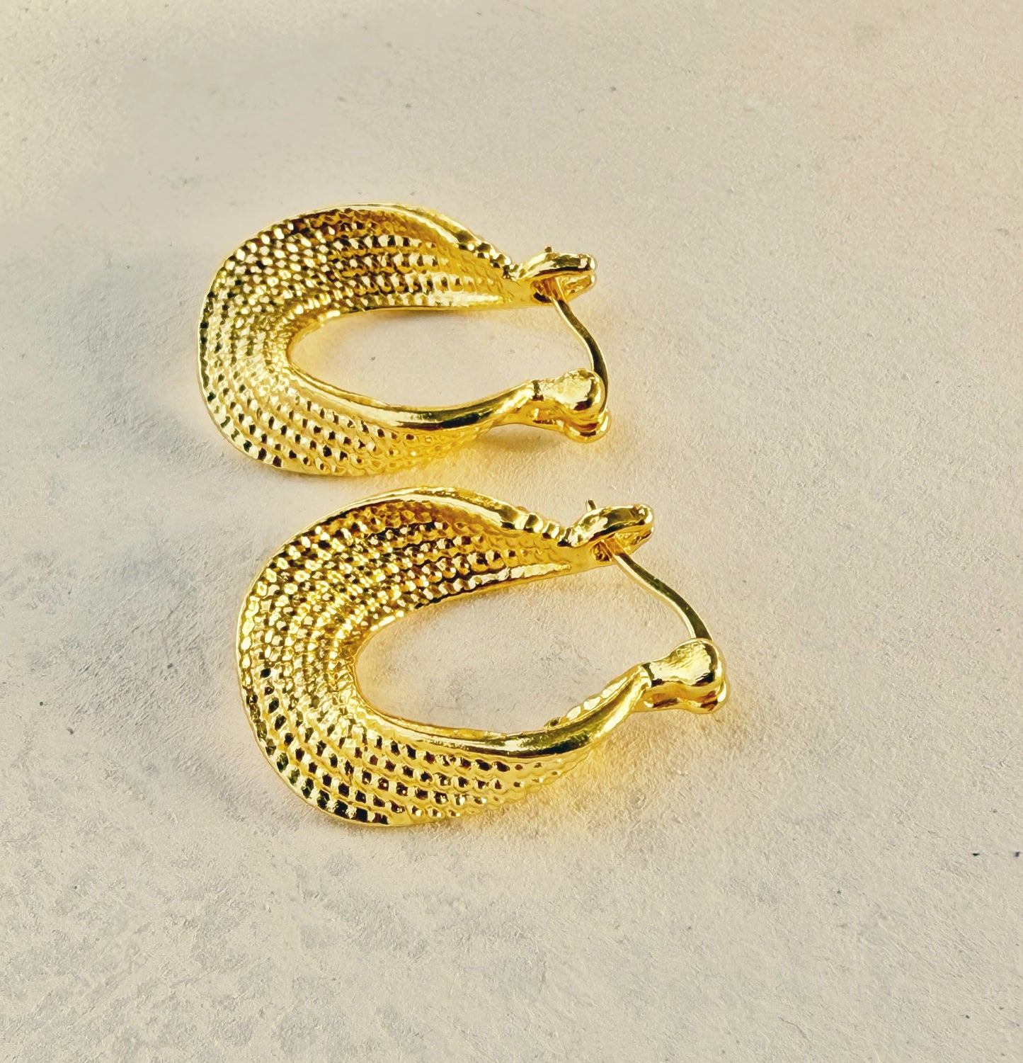 עגילי עצירה