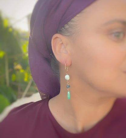 עגילי חישוק עם תליונים