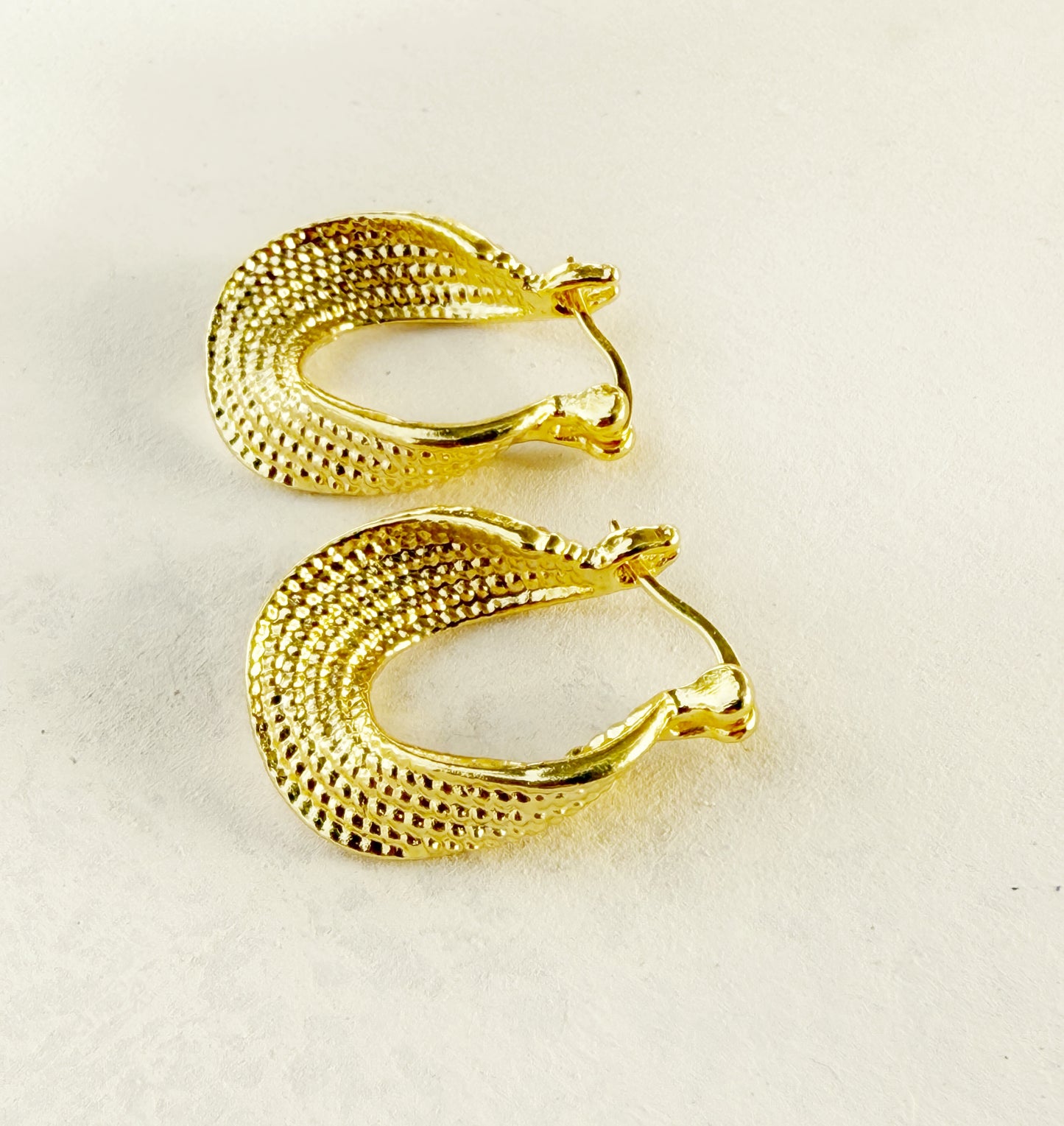 עגילי עצירה