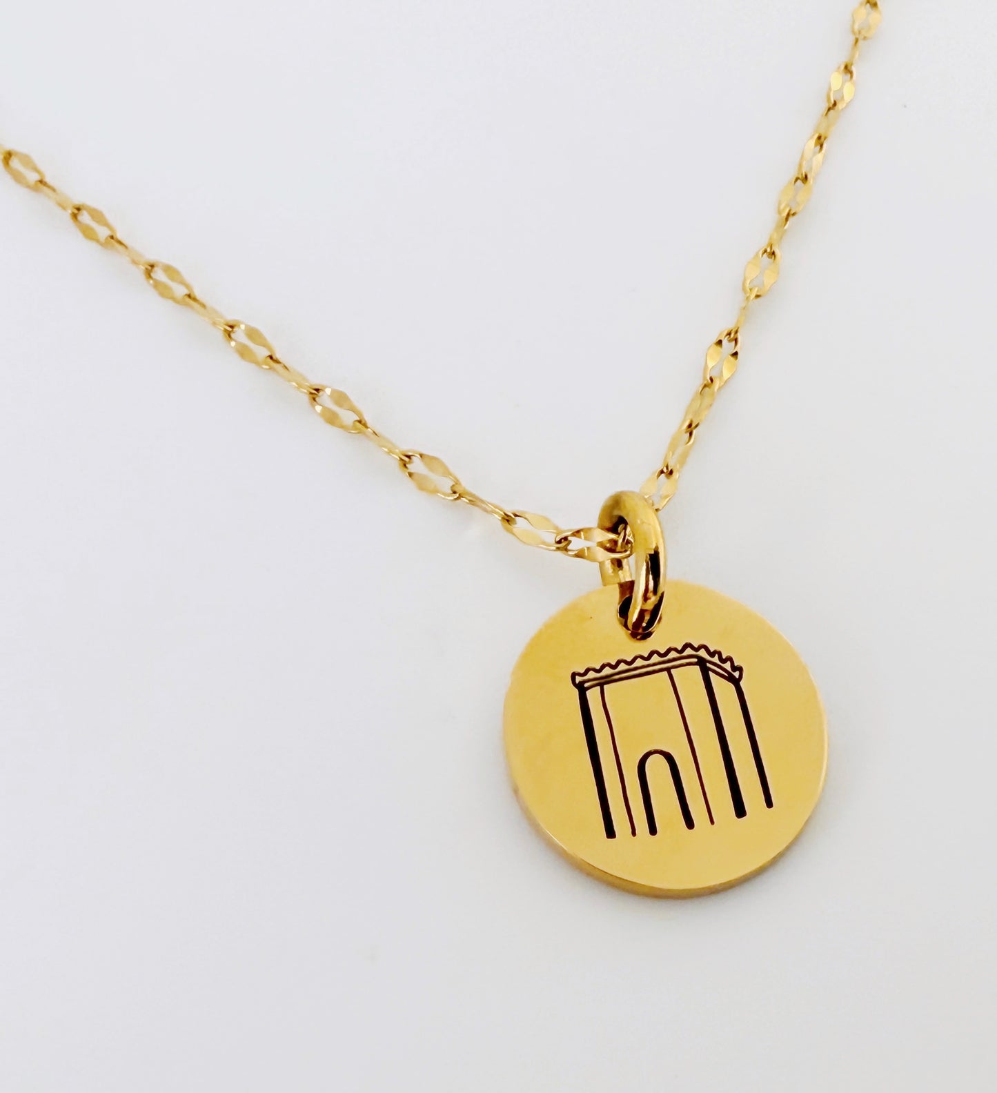 תליון בית (על שרשרת איריס)