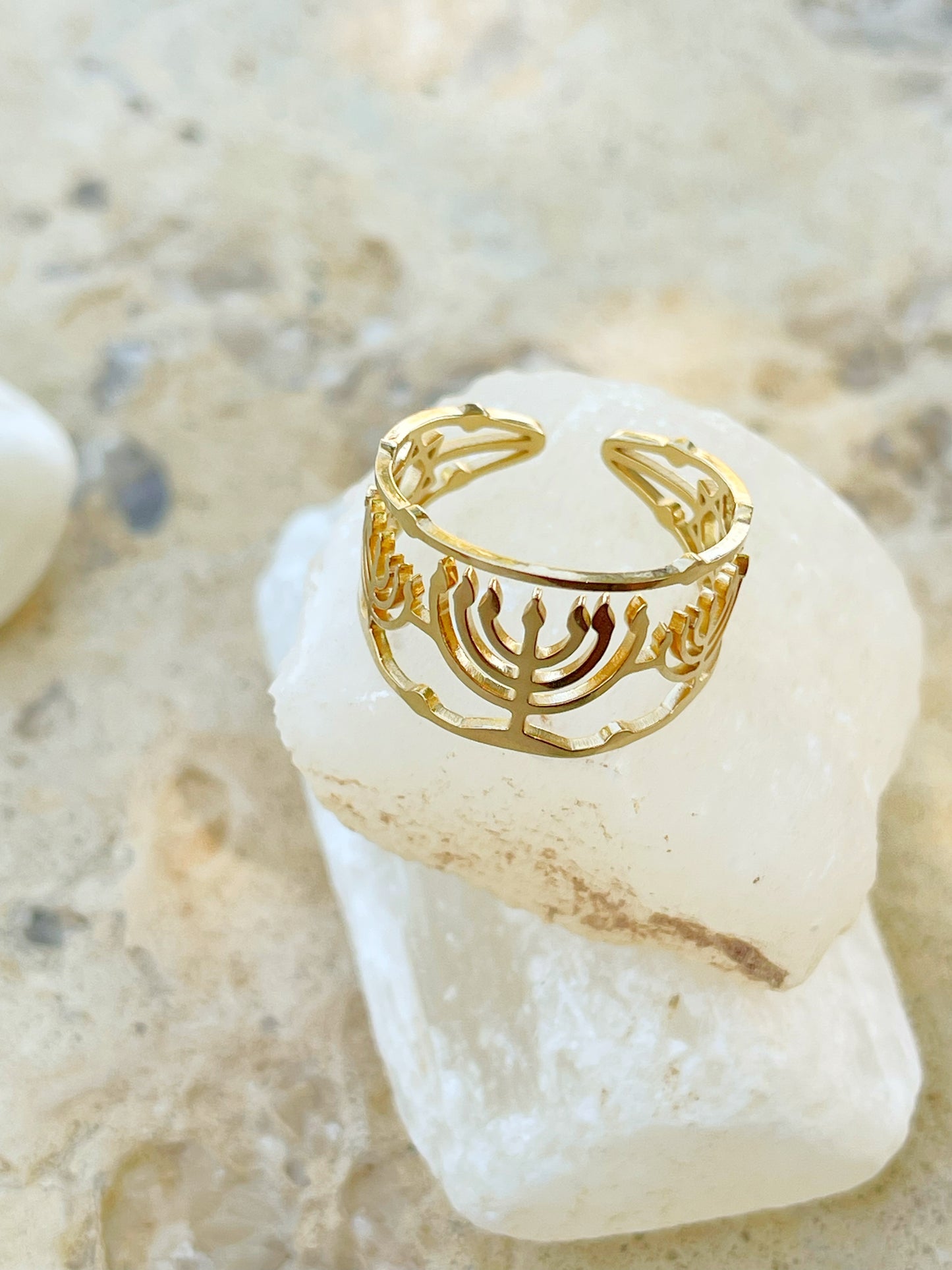 טבעת מנורה