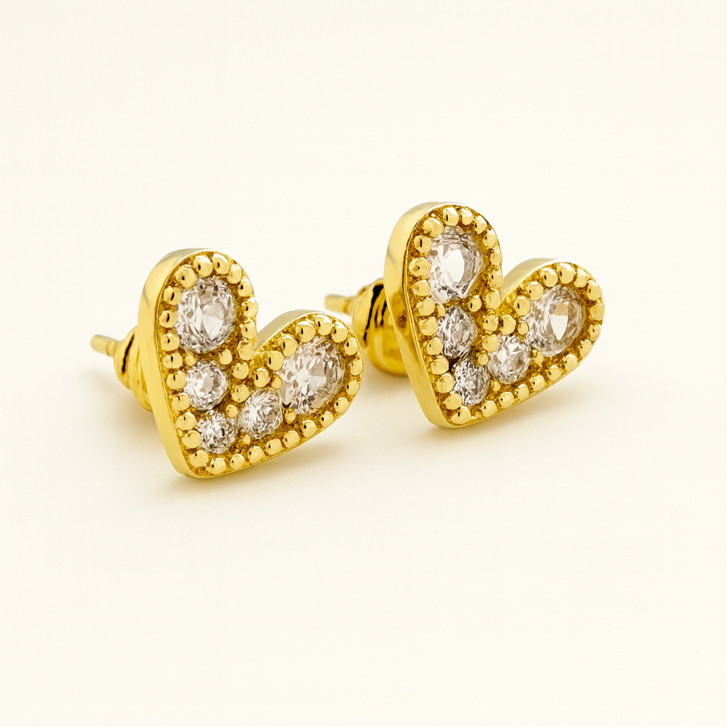 עגילים צמודים לב