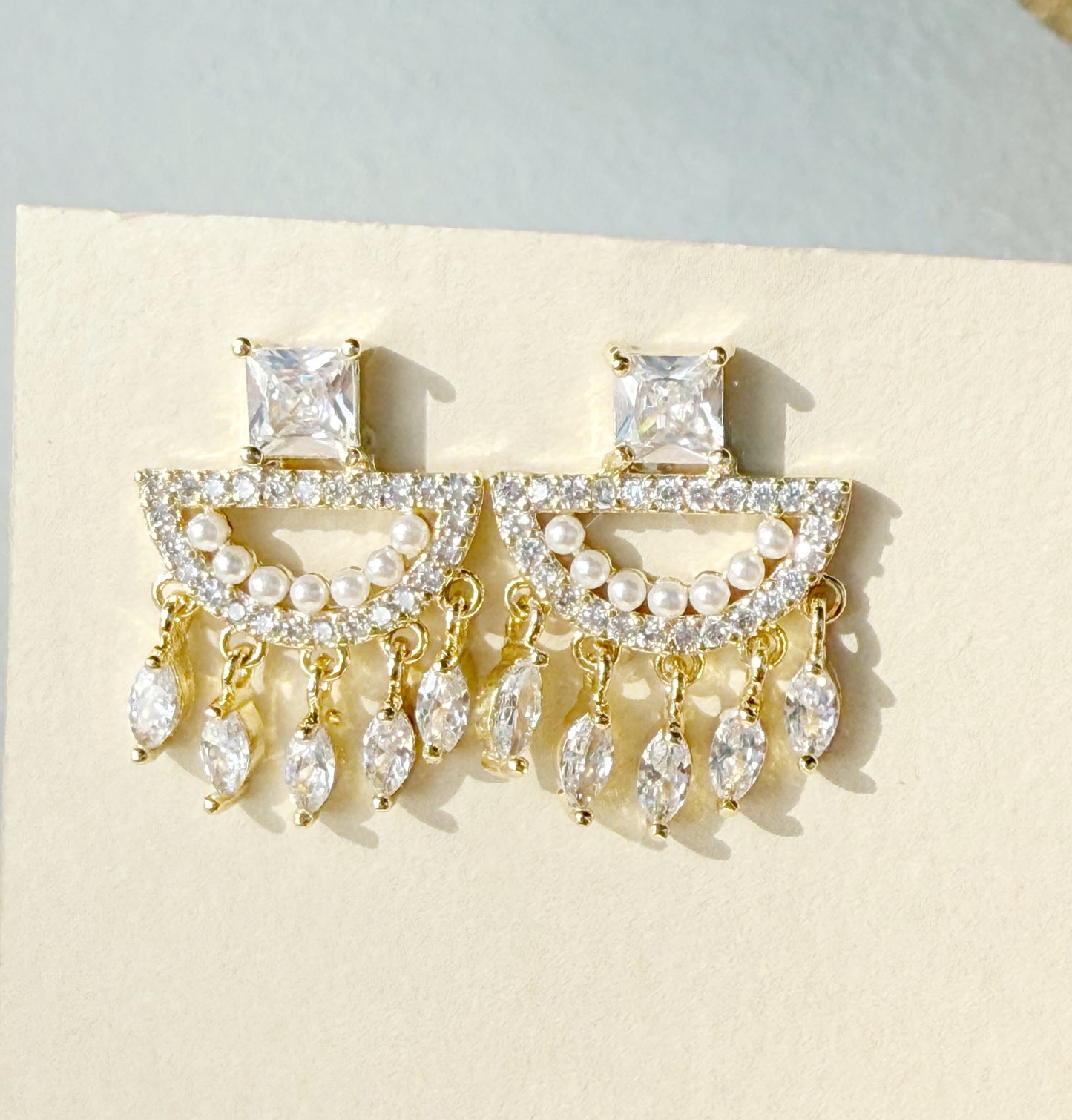 עגילי  תירצה