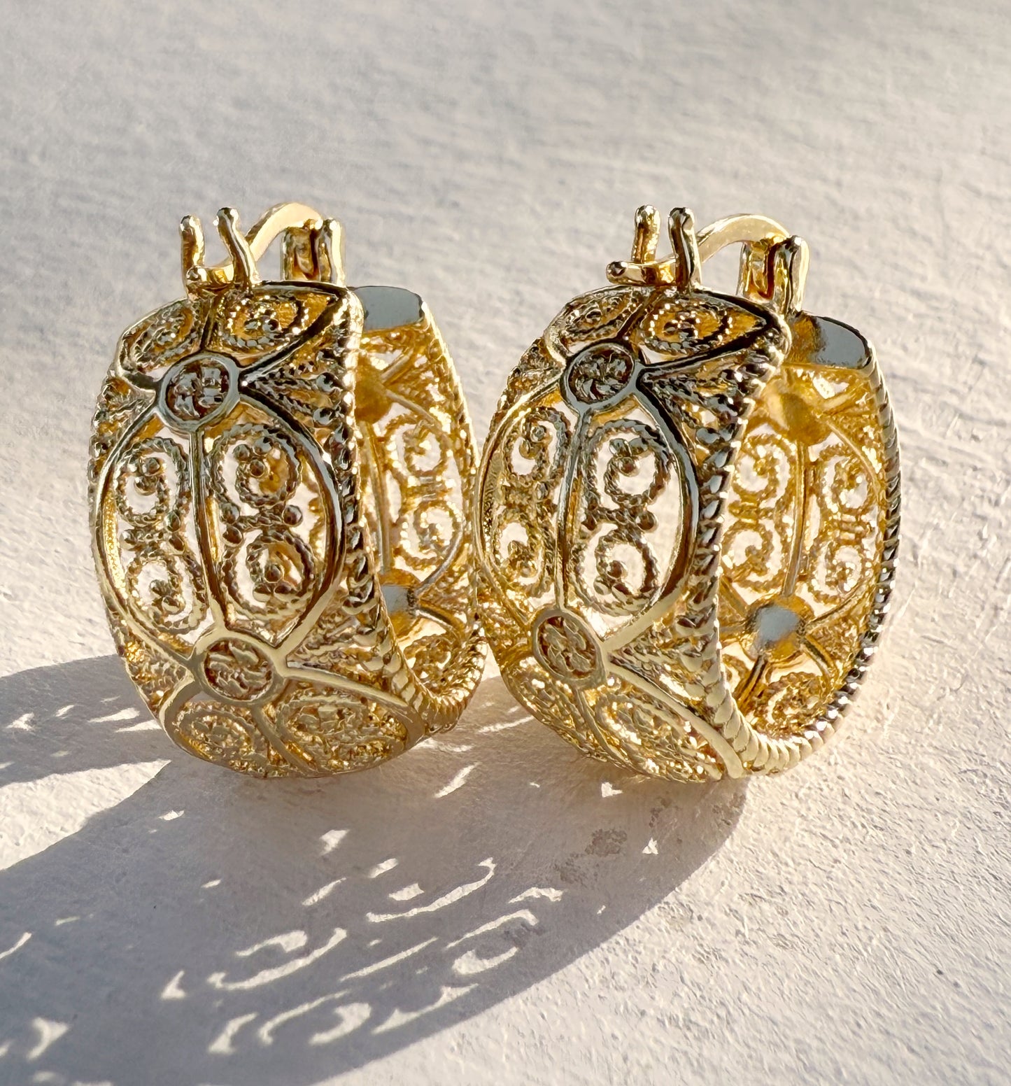 עגילי עקבתא