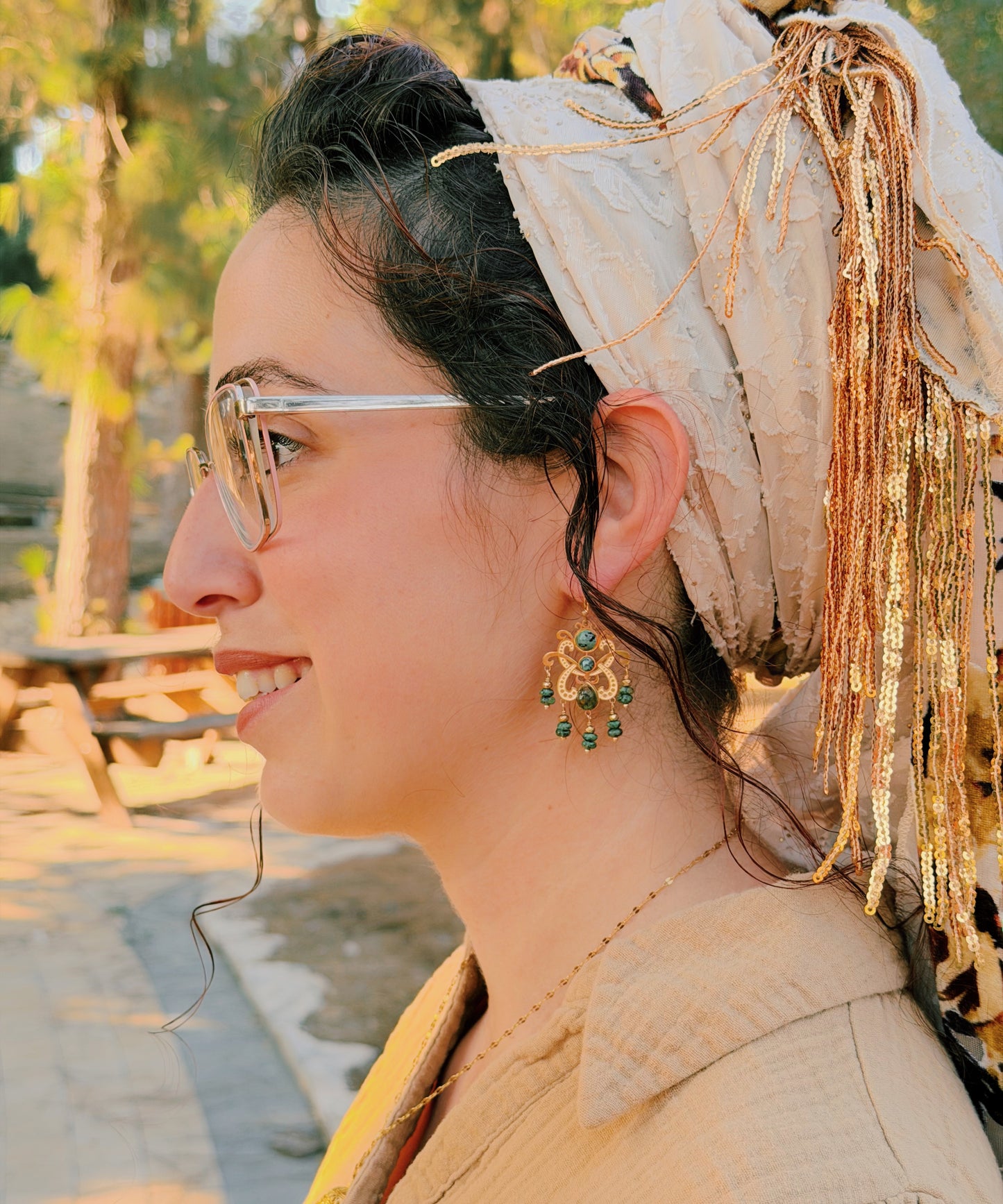 עגילי תשבחת