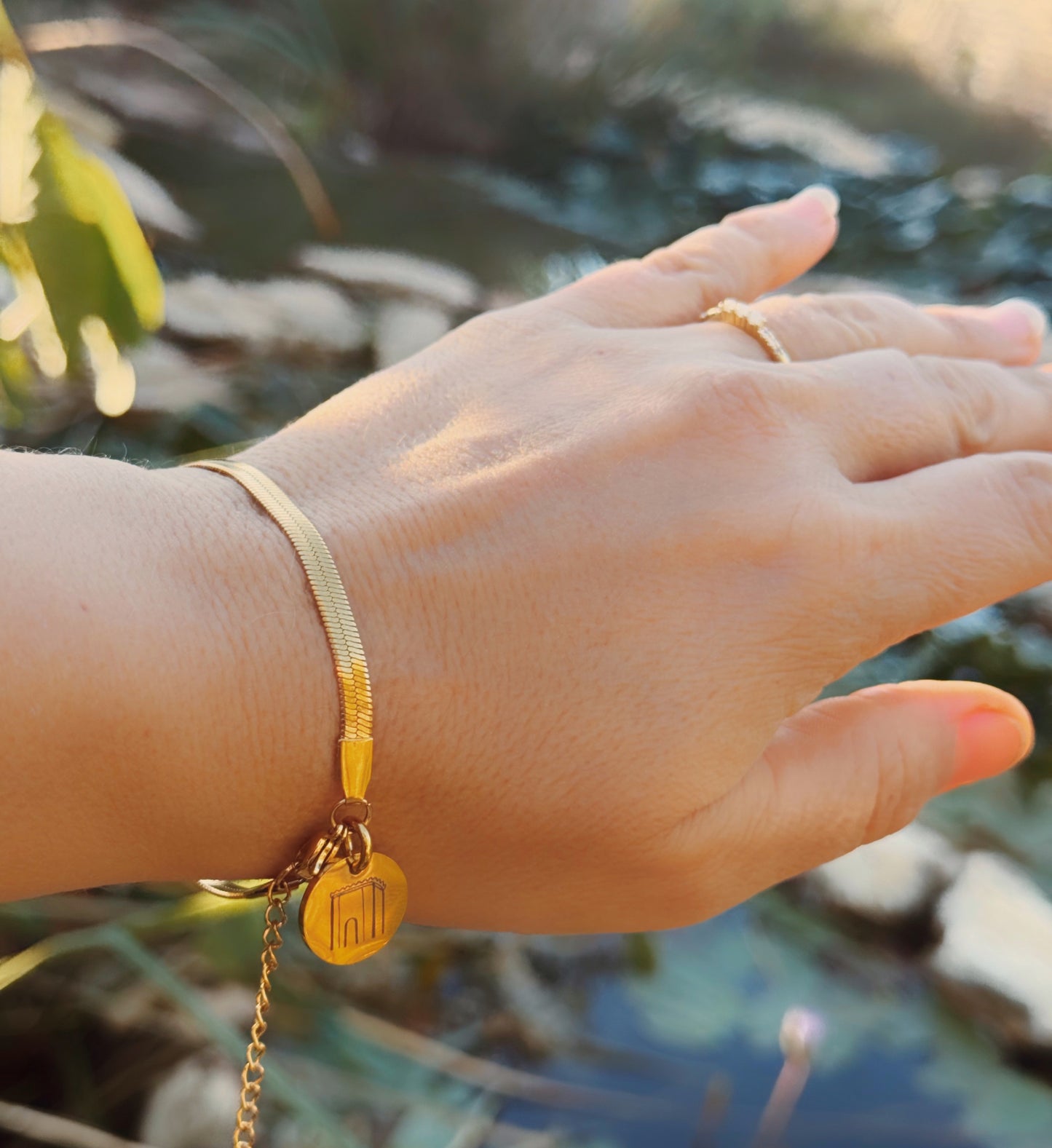 טבעת עם אופל