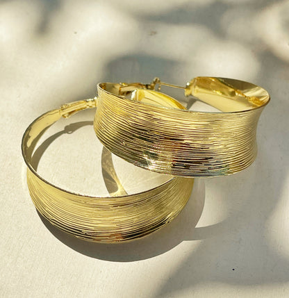 עגילי שקיקה