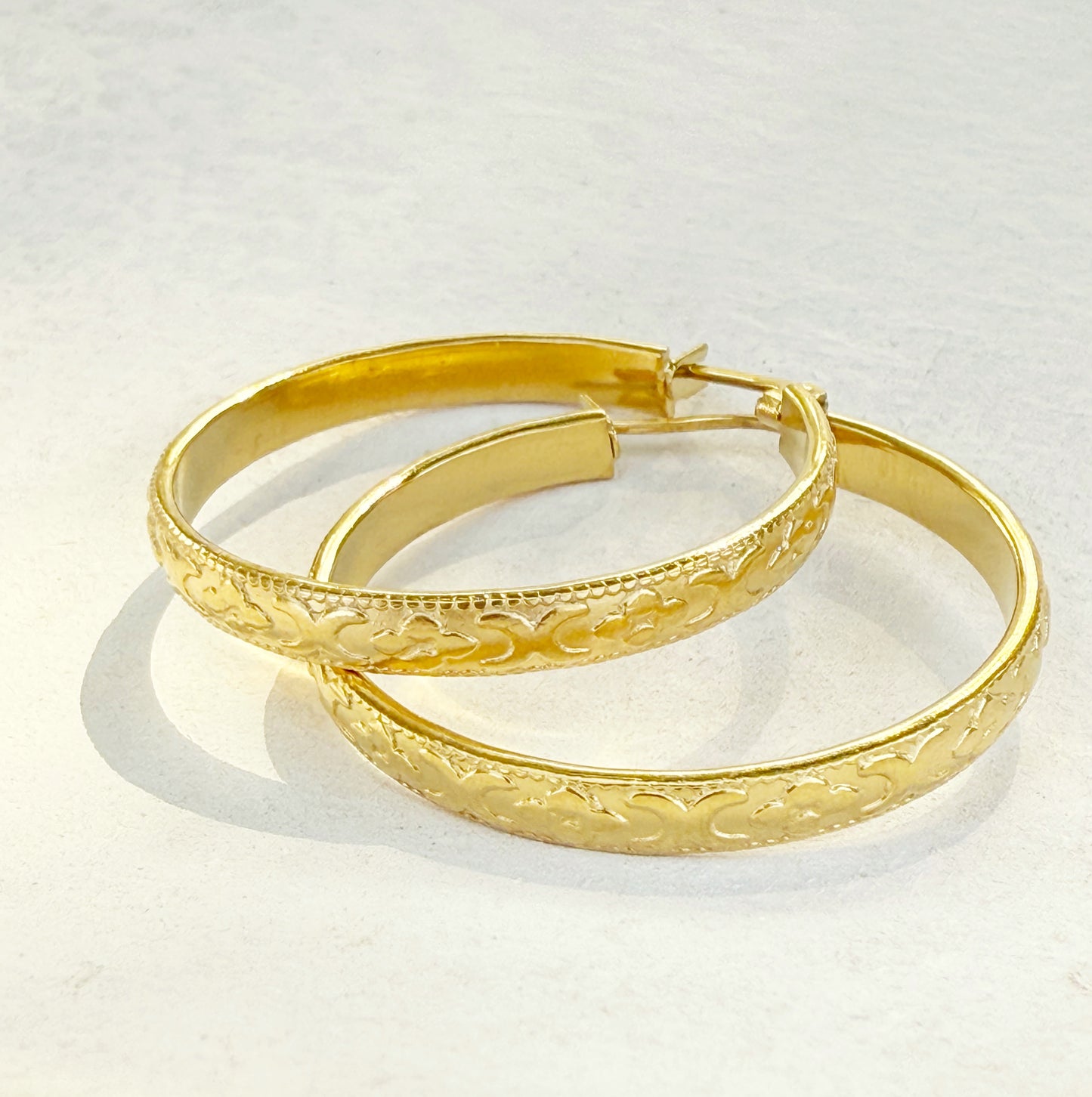 עגילי תבנית