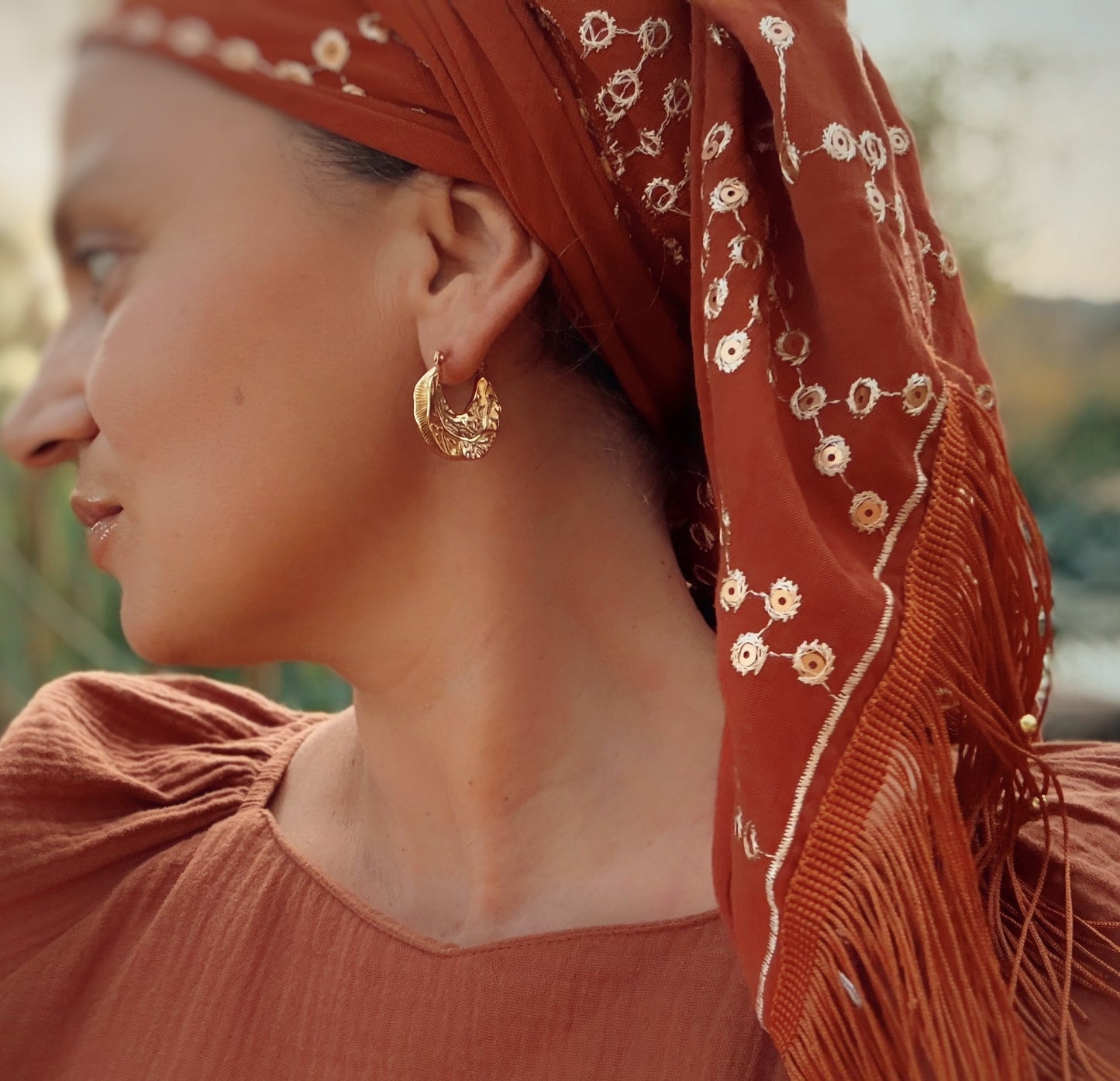 עגילי זהב עתיק