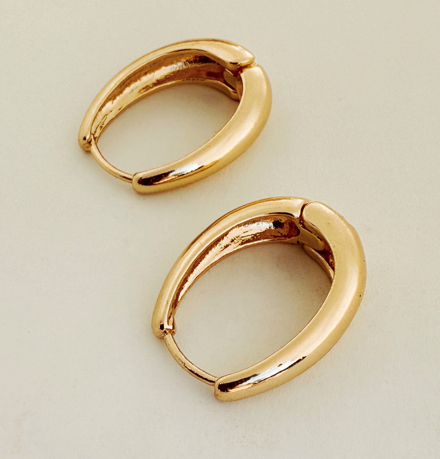 עגילי קמליה