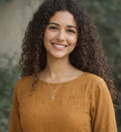 שרשרת היתה אורה